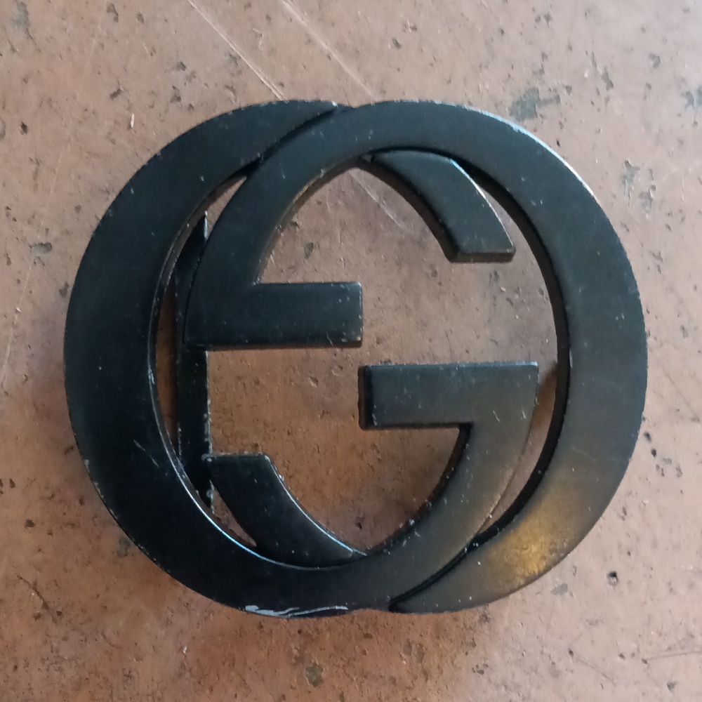 Gucci belt buckle
